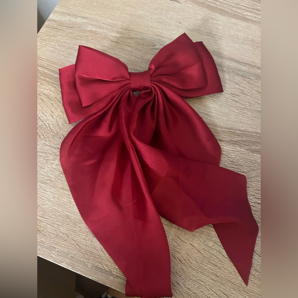 Hair bow 🤩🌸🥰